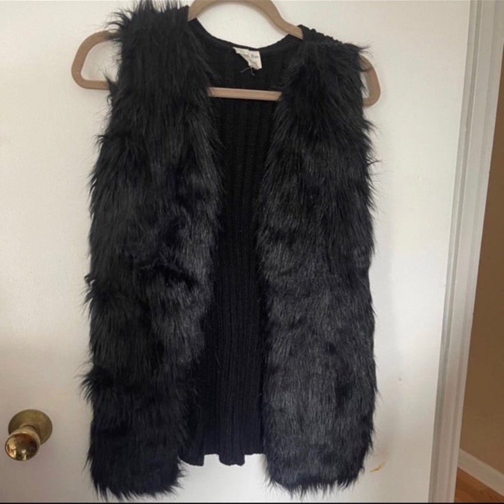 Women’s Faux Fur Vest